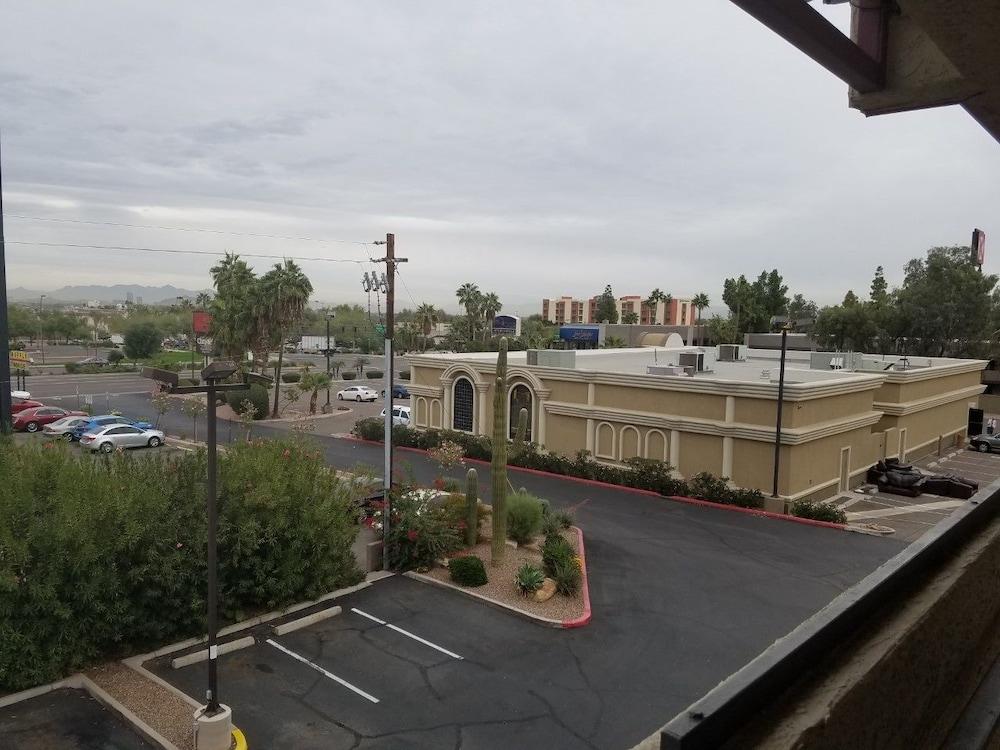 Infinity Inn & Suites Tempe Exterior foto