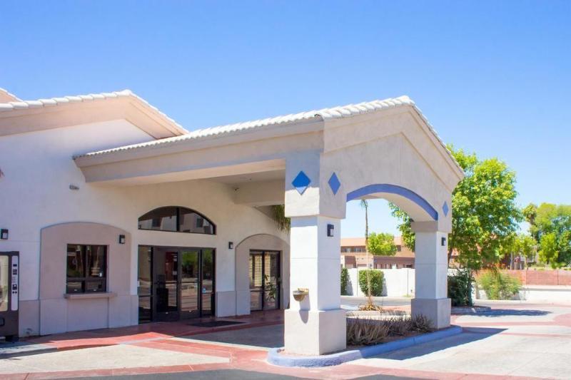 Infinity Inn & Suites Tempe Exterior foto